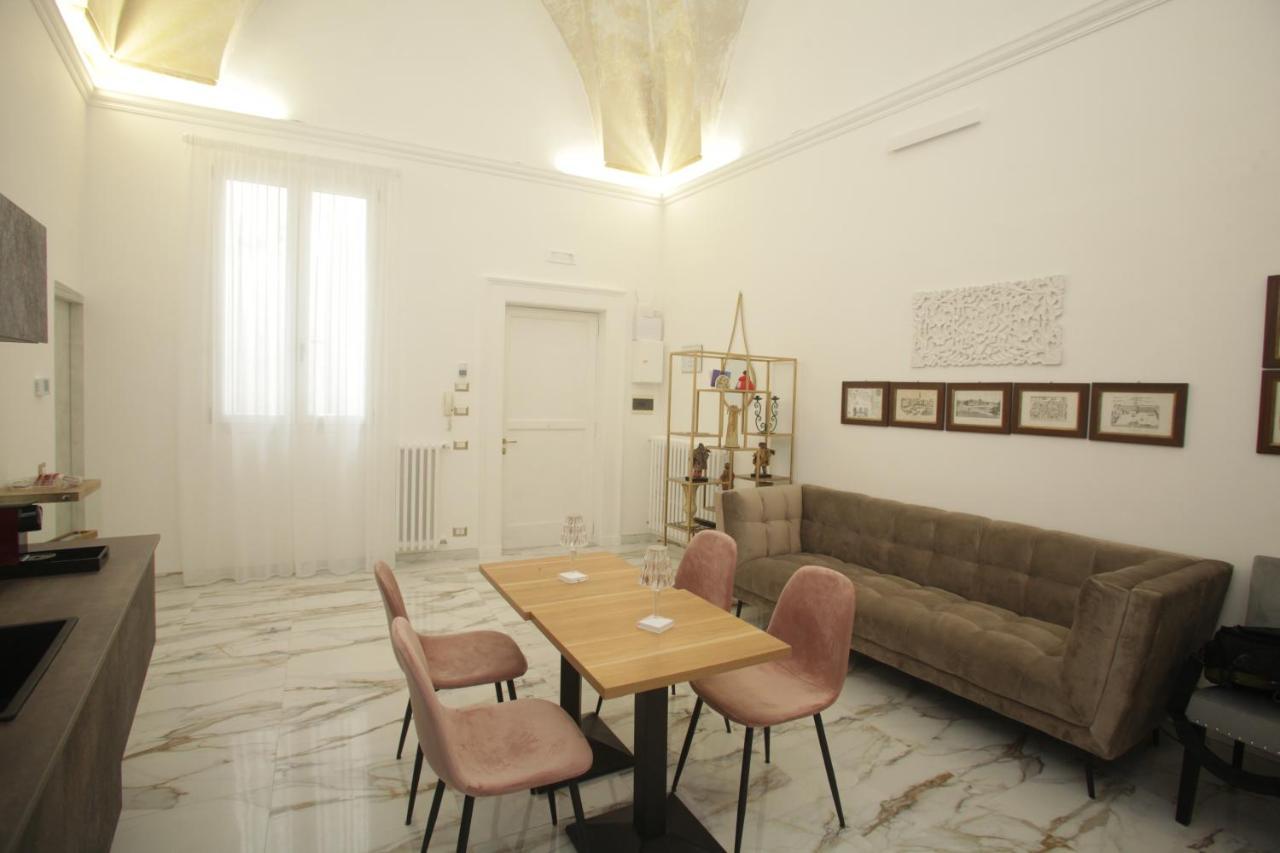 La Dimora Di Re Idomeneo Bed & Breakfast Lecce Dış mekan fotoğraf