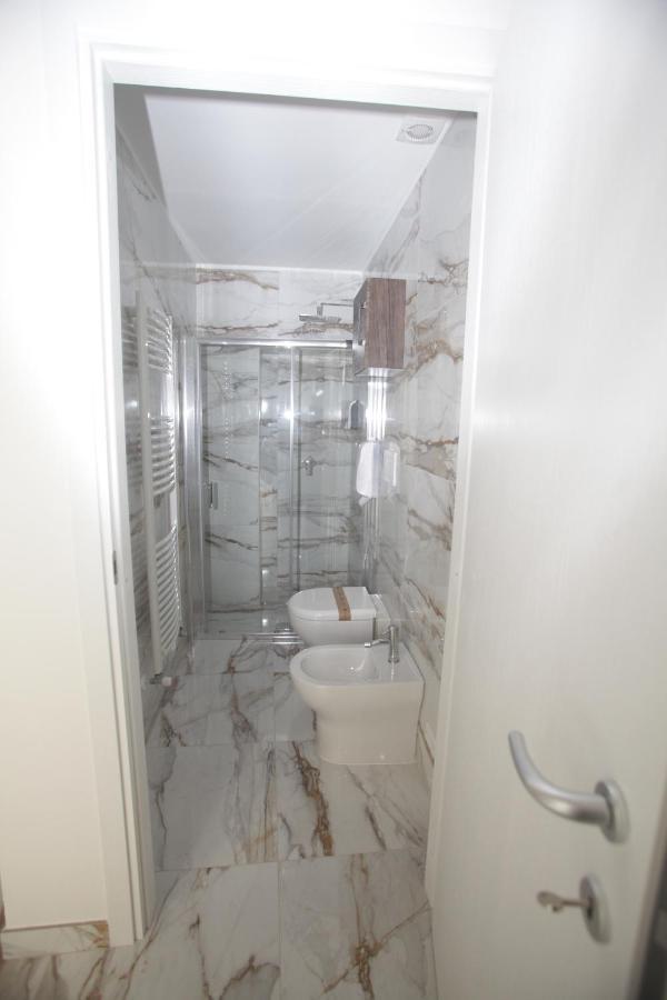 La Dimora Di Re Idomeneo Bed & Breakfast Lecce Dış mekan fotoğraf