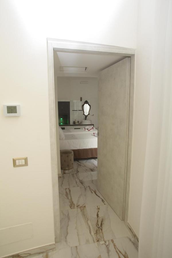 La Dimora Di Re Idomeneo Bed & Breakfast Lecce Dış mekan fotoğraf