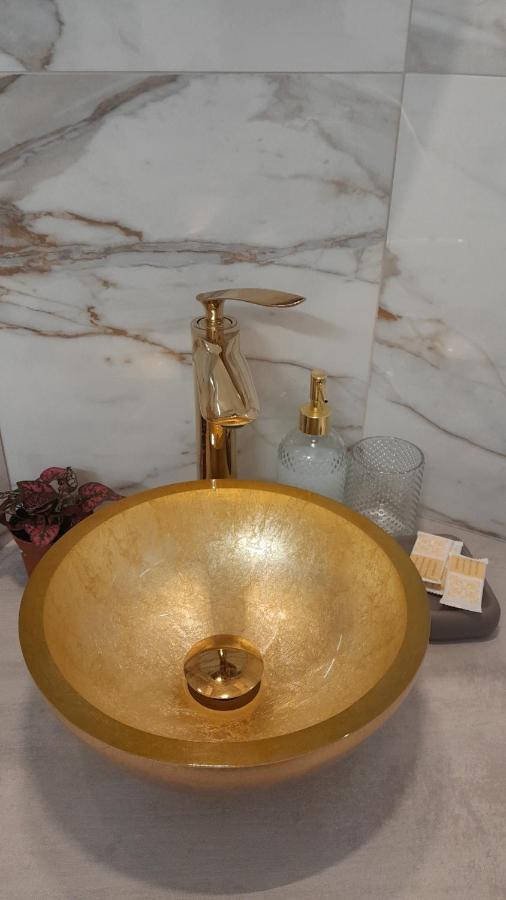 La Dimora Di Re Idomeneo Bed & Breakfast Lecce Dış mekan fotoğraf