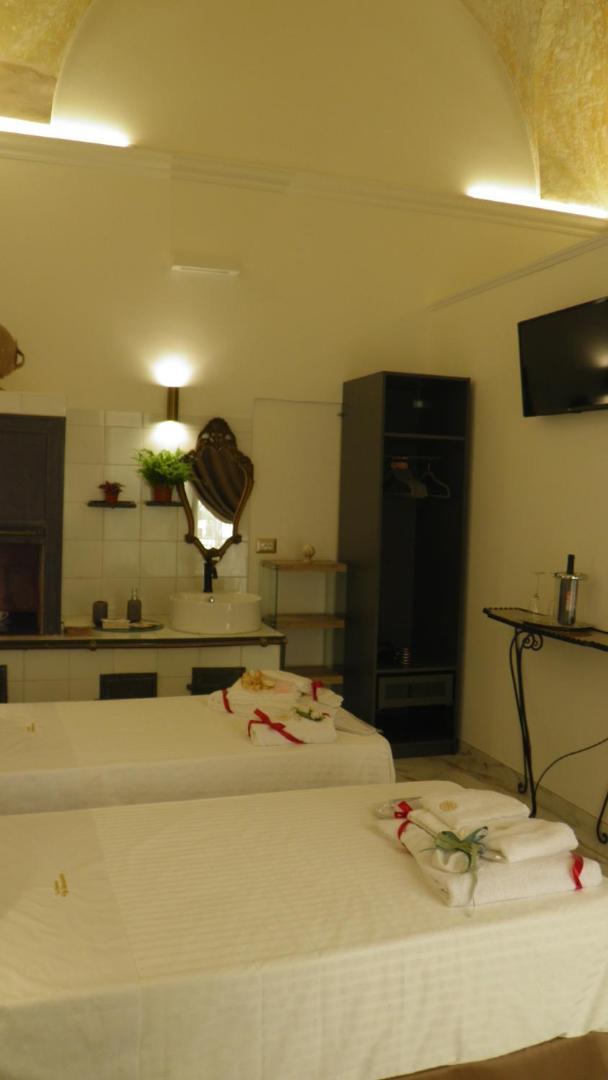 La Dimora Di Re Idomeneo Bed & Breakfast Lecce Dış mekan fotoğraf